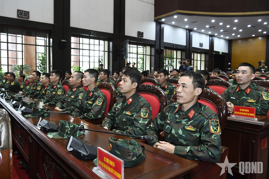 /UploadStore/admin/250330 Cuu tro dong dat tai Myanmar/03.jpg